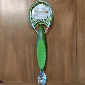 【送料無料】アボカドカッタースプーン付き　スライサー　スプーン　アボガド　アボカド　サラダ　キッチン雑貨　料理　調理器具　キッチン　0010-175のサムネイル