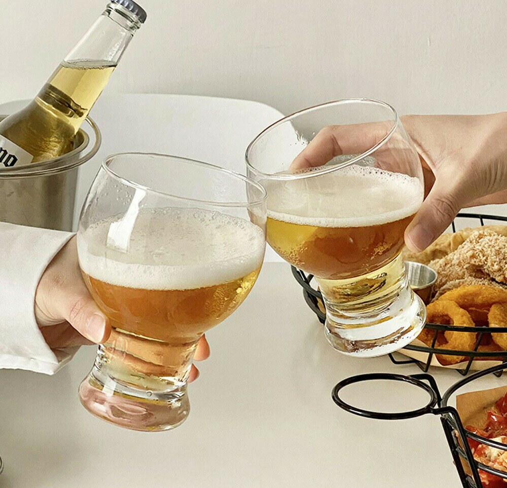 乾杯 タンブラー グラス 脚付き 脚付きマットレス 脚付きベッド 脚付き座椅子 脚付きグラス 生ビールグ..