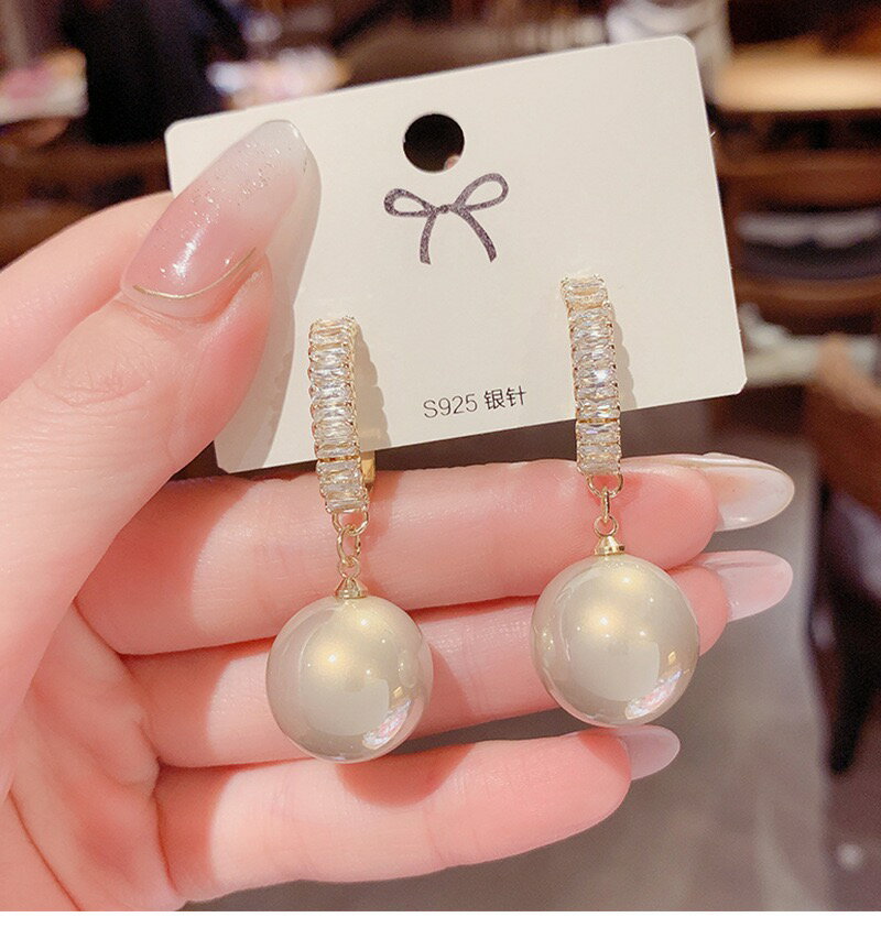 人気のイヤリング ピアス トレンド 流行 おしゃれアイテム プレゼント・ギフトにも！