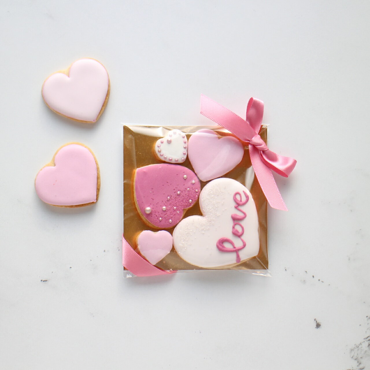 ピンク ハート 5枚 アイシングクッキー バレンタイン キラキラ プチギフト 冬 オーダー 手土産 可愛い ギフト 引き菓子 ノベルティー