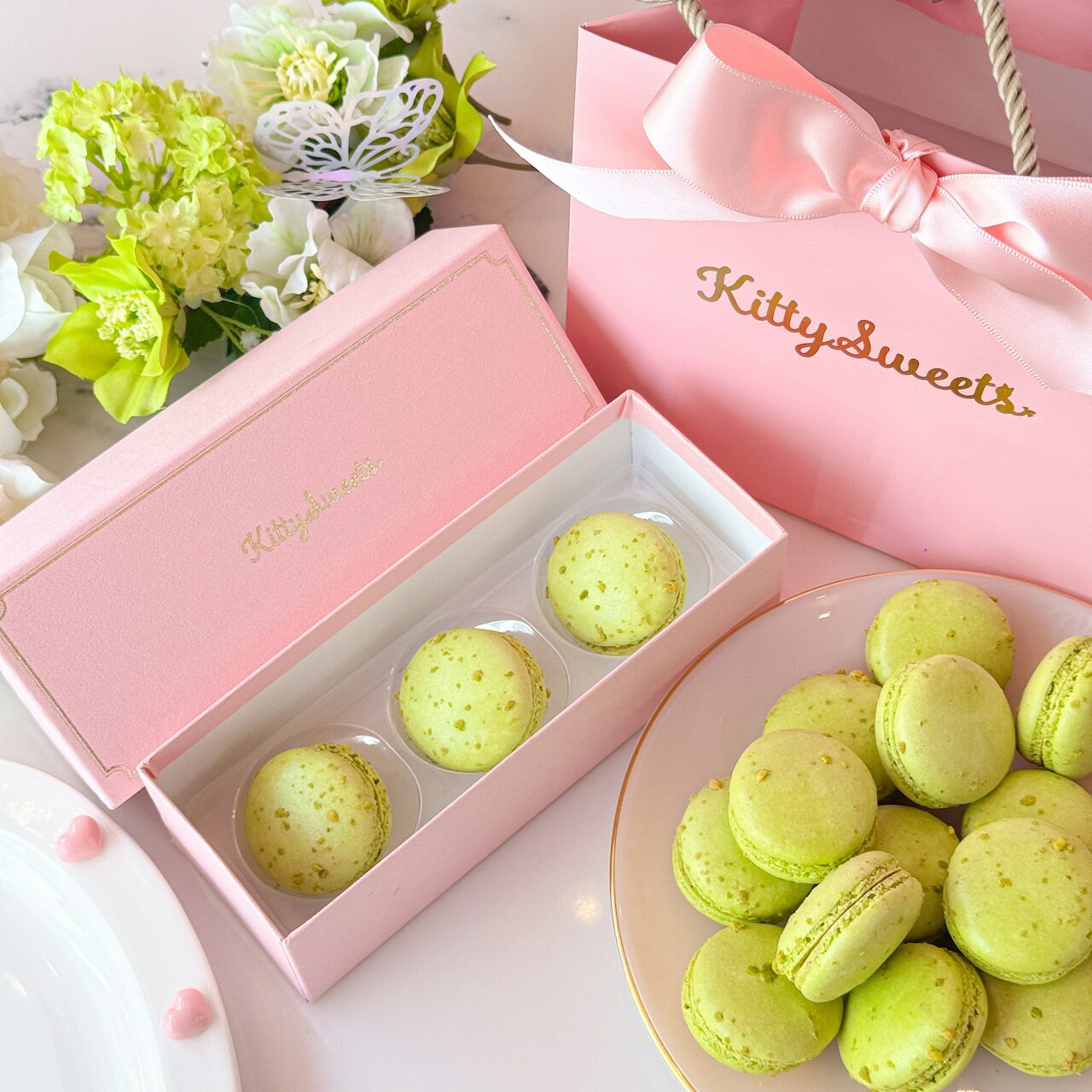 ピスタチオマカロンギフト3つ入り　ピンクボックス　プレゼント　母の日　スイーツ　手土産(4.0)