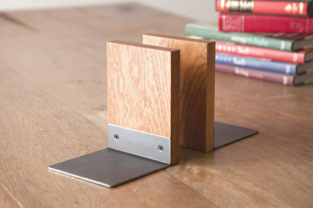 ブックスタンド 木製 アンティーク【 アイアンと無垢材オークのブックスタンド (二個-1セット) 】鉄 卓上 ブックエンド おしゃれ 木製 本立て 北欧 インダストリアル ブルックリンスタイル 男前 黒皮 ブルックリン インテリア 雑貨 西海岸風 男前 brooklyn 日本製