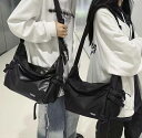 ショルダーバッグ レディース 軽い ナイロン 斜めがけバッグ 大きめ 通学 通勤 軽量 ポケット多い メッセンジャーバッグ 大容量 女性 男性 カバン スポーツ...