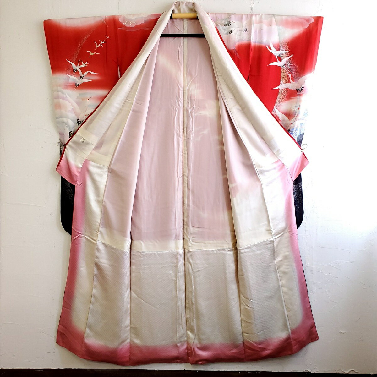 正絹 振り袖 赤地 鶴の舞い　／成人式　結婚式　モダン　袋帯　着物　帯締め　帯留め　古典柄