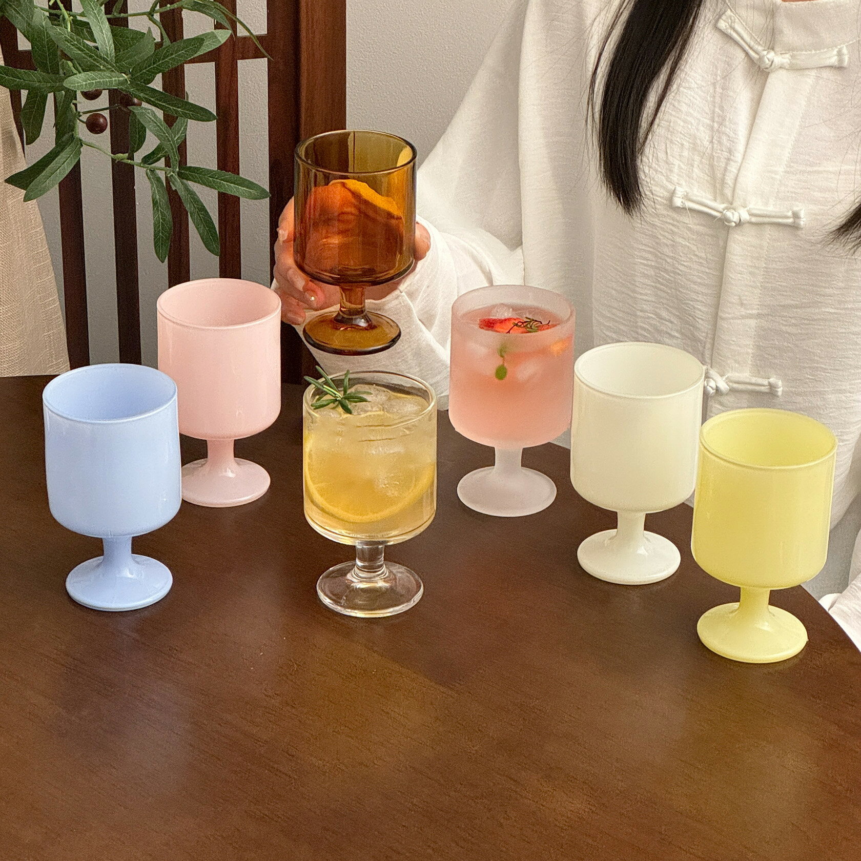 「SNS風」かわいい 美しい脚付グラス 日本酒 ゴブレット レトロ ワイングラス 足付き クラフトサケグラ..