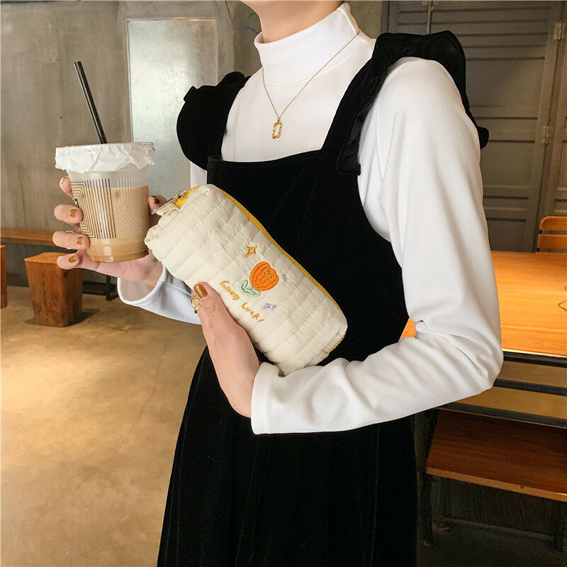 ペンケース 筆箱 筆入れ 高校生女子 中学生 おしゃれ 大学生 シンプル 花柄 かわい...