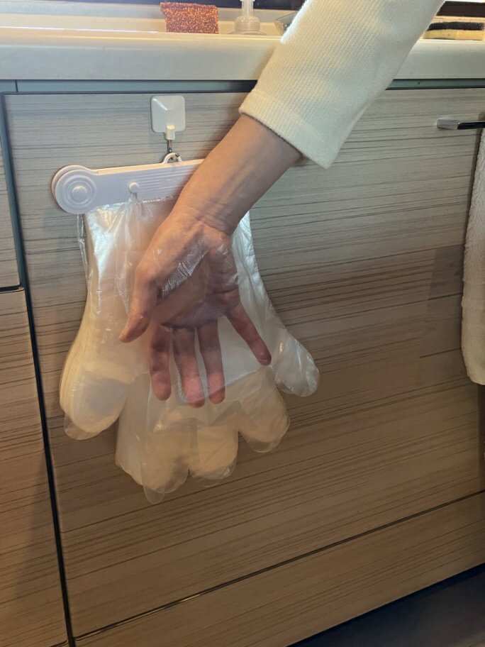 其它 - 富士商 Felio ワンタッチポリエチ手袋100枚 ホワイト F22063 吊り下げフック付き 【手袋 使い捨て 便利 汚れない 取りやすい アイデア 万能】