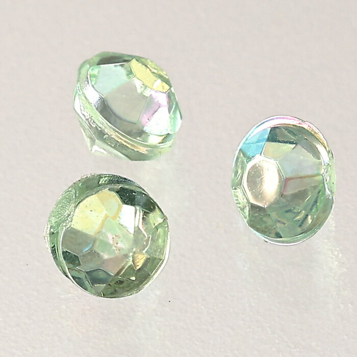 【2点以上まとめ買いで得得】 ラインストーン 緑 3mm Vカット オーロラ 9000粒 ネ...