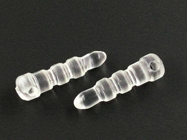 ＼本日P最大10倍／【当店買い回りで】 イヤホンジャック　パーツ　50個　クリア　透明　穴有り　イヤフォンジャック　スマホパーツ　キーホルダーパーツ　ストラップパーツ　アクセサリーパーツ　ハンドメイドパーツ　（AP0433）