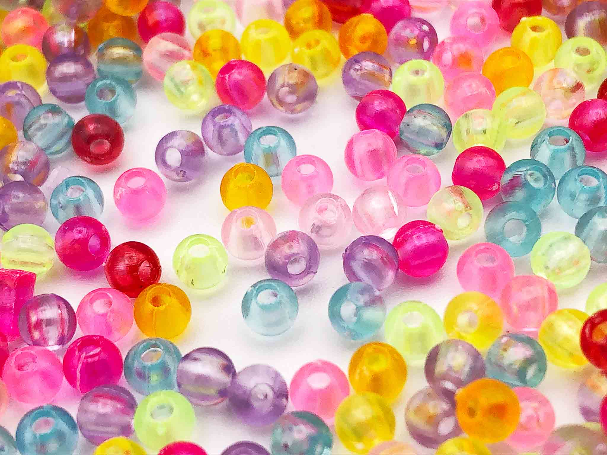【2点以上まとめ買いで得得】 ビーズ　4mm　丸　2000個　ミックス　小さめ　手芸　...