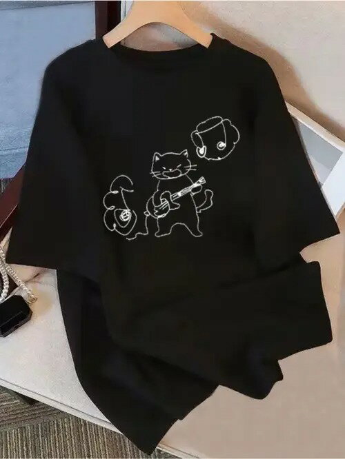 200gTシャツの上の白色の線のプリントは、猫がギターを弾いて、他のキャラクターのイメージ(犬のようで、音符など)の画面を組み合わせて、風格の潮流、芸術感があります。 アイテム属性:黒の半袖Tシャツは、トレンドに合わせて着ることができるアイテムです。