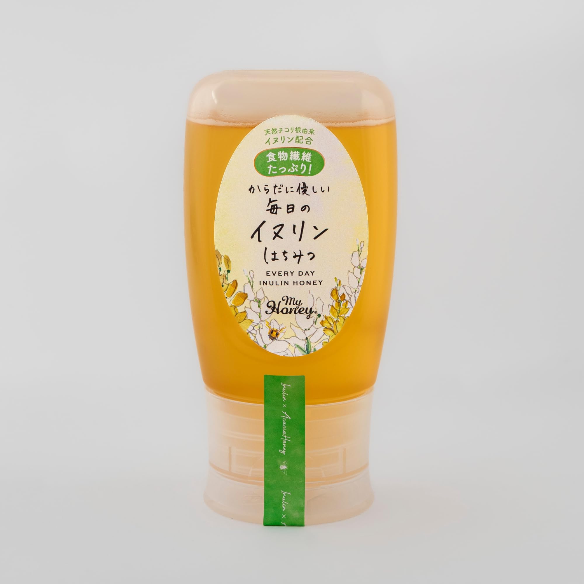 ※手提げ袋はお付けしておりません。【スプーン1杯で、レタス1個分の食物繊維を】当商品は、スプーン1杯(30g)の中に、現代人に不足しがちな食物繊維がレタス約1個分※も含まれています。お腹の元気をサポートする植物由来の「イヌリン」を配合しているため、日々の食事だけでは補いきれない食物繊維を、毎日スプーン1杯から手軽に、そして美味しく取り入れていただけます。※日本食品標準成分表2020年版(八訂)より【毎日無理なく、美味しいバランスへ】大人気の「イヌリン(水溶性食物繊維)×アカシアはちみつ」のブレンドが、すっきり美味しく、安心して毎日続けられる仕上がりへリニューアルいたしました。これまでのデータを基に、植物由来の食物繊維「イヌリン」の配合比率を一から見直し、原材料の良さを引き出し、安心安全に食べられる“新しい黄金比率”を完成させました。生はちみつの芳醇な甘みとコクはそのままに、毎日の食卓へ、さらりと溶け込むまろやかな味わいをお届けします。【「非加熱の生はちみつ」をそのままに】原料のはちみつには、MYHONEYの基本の「非加熱の生はちみつ」(ハンガリー産)を100%使用。多くの種類のビタミン・ミネラル・酵素が活きたまま含まれている生はちみつの恵みを、加熱することなくそのまま閉じ込めました。自然の力でお腹に優しくアプローチします。※1歳未満のお子様には与えないでください。※AmazonFBAにてお届けいたしますが、その際に倉庫間で賞味期限が異なる商品を保管している場合、期限表示が前後した商品が配送される場合があります。賞味期限は十分に残存した商品をお届けしておりますので、ご安心ください。【大切なお知らせとご案内】本製品は「機能性表示食品」ではございません。毎日手軽に美味しく食物繊維を取り入れていただける、自社工場製造のオリジナルブレンド商品となります。以前販売しておりました「からだに優しいイヌリンはちみつ」(機能性表示食品)とは別商品となります。機能性タイプのイヌリンはちみつ製品につきましては、現在、リニューアルに向けて動いております。再び皆様にお届けできる日まで、今しばらくお待ちいただけますようお願い申し上げます。■商品詳細ブランド名: My Honeyメーカー名: My Honey商品の入り数: 1サイズ: 300g