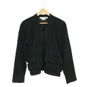 【美品】 COMME des GARCONS COMME des GARCONS / コムコム | 2021SS | コットン Vネック カーディガン | XS | ブラック | レディース商品詳細情報ブランドCOMME des GARCONS COMME des GARCONS / コムコム商品名コットン Vネック カーディガンシーズン2021SS品番RG-T005カラーブラック表記サイズXS平置き実寸(cm)肩幅: 44身幅: 43着丈: 54袖丈: 55採寸値の計測方法について状態状態評価について注意事項免責事項などをご案内しています。詳しくは こちら をご覧ください。KLD USED CLOTHING 楽天市場店で扱う商品について当店の取扱商品は全て中古品、新品であっても一度人の手に渡ったものとなります。 お客様に安心してご利用いただけるよう、下記のような対応を実施したうえでお届けしています。専用機械で毛玉の除去を実施しています。出品前、お届け前に細かなホコリを除去しています。必要に応じてメンテナンス・クリーニングを実施しています。※ 商品の風合いを大切にするため、上記対応を実施しない場合がございます。 ※ あくまでも中古品となります。着用に際する使用感がある場合がございます。詳細は商品説明欄をご参照いただき、ご不明点はお気軽にご質問ください。発送等について商品は当店提携倉庫にて365日24時間、温度湿度を管理し、保管しています。 提携倉庫にて検品・包装の上お客様の元へお届けします。 発送は入金確認後、土、日、祝を除く3営業日以内におこないます。日にち指定はご入金日から5日目以降7日以内に限りお受けいたします。 できるだけ早くお届けできるよう、最善を尽くしますが発送にお時間をいただく場合がございます。商品は提携倉庫にて保管しているため、質問の回答にお時間をいただく場合がございます。 領収書の発行は承っておりません。楽天市場の購入履歴から領収書発行機能をご利用ください。出品物、付属品は特筆のない限り画像掲載のものが全てです（ハンガー等の撮影小物は除く）。 パンツの裾上げ、袖や着丈の詰めの有無については、判断が難しい場合がございます。実寸地をご参照いただき、ご不明点はお気軽にご質問ください。 色の記載には主観が介入します。 また、何色と明確にお答えするのが難しい事もございますので、写真よりご判断ください。買取サービスのご案内買取店に洋服を持ち込み、長く待ったにも関わらず査定金額が安い、価値を評価してくれていない... そのように残念な思いをされたことはありませんか？当店では一点一点、コメントを付して査定をさせて頂いています。 お値段の付いたもの、残念ながらご希望に添えなかったものもあるかもしれませんが、すべて理由を添えて査定結果を提示しています。また、当店はネット販売に特化、少人数で運営しているため、他社様より利益率を低く設定することで、高価買取を実現しています。 お買取りは全国どこからでも、宅配にて承っています。もちろん、ご満足いただけない場合には送料無料にて返送いたします。 詳細は お買取りのご案内をご覧ください。 ぜひ一度当店のお買取をお試しください。