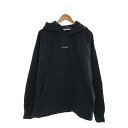 Acne Studios / アクネストゥディオズ | ロゴプリント オーバーサイズ スウェットパーカー | S | ブラック | メンズ商品詳細情報ブランドAcne Studios / アクネストゥディオズ商品名ロゴプリント オーバーサイズ スウェットパーカー品番FN-MN-SWEA000261カラーブラック表記サイズS平置き実寸(cm)肩幅: 62身幅: 66.5着丈: 73.5袖丈: 63.5採寸値の計測方法について状態状態評価について※全体的に若干の色褪せが見られます。注意事項免責事項などをご案内しています。詳しくは こちら をご覧ください。KLD USED CLOTHING 楽天市場店で扱う商品について当店の取扱商品は全て中古品、新品であっても一度人の手に渡ったものとなります。 お客様に安心してご利用いただけるよう、下記のような対応を実施したうえでお届けしています。専用機械で毛玉の除去を実施しています。出品前、お届け前に細かなホコリを除去しています。必要に応じてメンテナンス・クリーニングを実施しています。※ 商品の風合いを大切にするため、上記対応を実施しない場合がございます。 ※ あくまでも中古品となります。着用に際する使用感がある場合がございます。詳細は商品説明欄をご参照いただき、ご不明点はお気軽にご質問ください。発送等について商品は当店提携倉庫にて365日24時間、温度湿度を管理し、保管しています。 提携倉庫にて検品・包装の上お客様の元へお届けします。 発送は入金確認後、土、日、祝を除く3営業日以内におこないます。日にち指定はご入金日から5日目以降7日以内に限りお受けいたします。 できるだけ早くお届けできるよう、最善を尽くしますが発送にお時間をいただく場合がございます。商品は提携倉庫にて保管しているため、質問の回答にお時間をいただく場合がございます。 領収書の発行は承っておりません。楽天市場の購入履歴から領収書発行機能をご利用ください。出品物、付属品は特筆のない限り画像掲載のものが全てです（ハンガー等の撮影小物は除く）。 パンツの裾上げ、袖や着丈の詰めの有無については、判断が難しい場合がございます。実寸地をご参照いただき、ご不明点はお気軽にご質問ください。 色の記載には主観が介入します。 また、何色と明確にお答えするのが難しい事もございますので、写真よりご判断ください。買取サービスのご案内買取店に洋服を持ち込み、長く待ったにも関わらず査定金額が安い、価値を評価してくれていない... そのように残念な思いをされたことはありませんか？当店では一点一点、コメントを付して査定をさせて頂いています。 お値段の付いたもの、残念ながらご希望に添えなかったものもあるかもしれませんが、すべて理由を添えて査定結果を提示しています。また、当店はネット販売に特化、少人数で運営しているため、他社様より利益率を低く設定することで、高価買取を実現しています。 お買取りは全国どこからでも、宅配にて承っています。もちろん、ご満足いただけない場合には送料無料にて返送いたします。 詳細は お買取りのご案内をご覧ください。 ぜひ一度当店のお買取をお試しください。