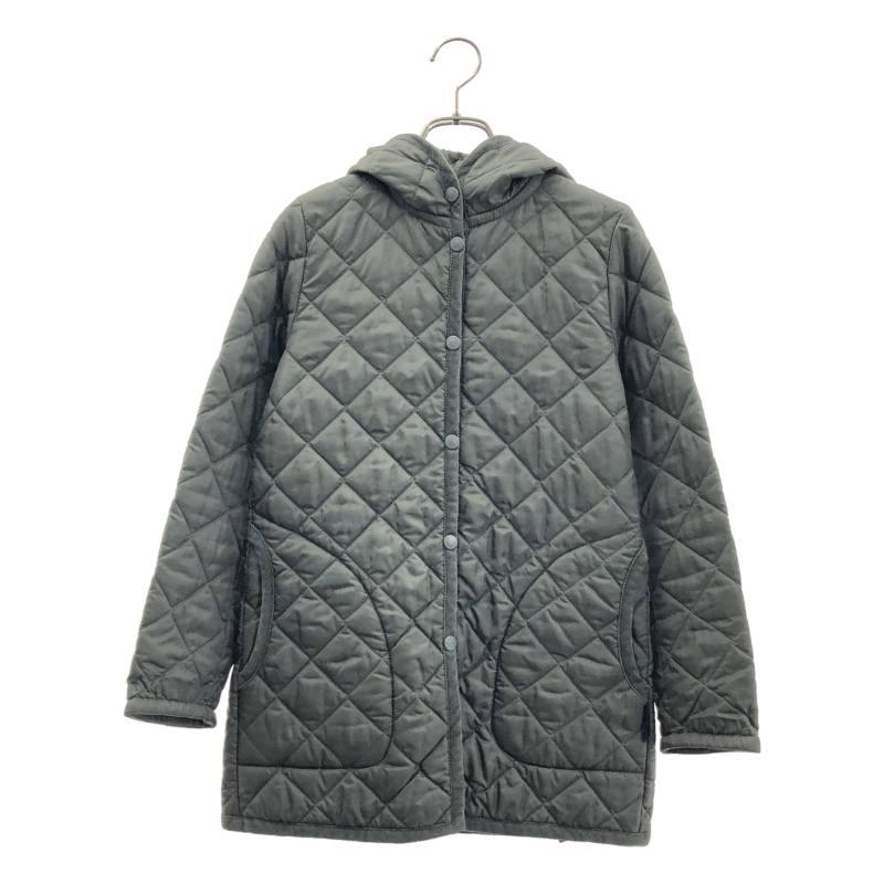 LAVENHAM / ラベンハム | キルティング フーデッド ジャケット | 34 | グレー | レディース商品詳細情報ブランドLAVENHAM / ラベンハム商品名キルティング フーデッド ジャケットカラーグレー表記サイズ34平置き実寸(cm)肩幅:34身幅:44着丈:68袖丈:55採寸値の計測方法について状態状態評価について注意事項免責事項などをご案内しています。詳しくは こちら をご覧ください。KLD USED CLOTHING 楽天市場店で扱う商品について当店の取扱商品は全て中古品、新品であっても一度人の手に渡ったものとなります。 お客様に安心してご利用いただけるよう、下記のような対応を実施したうえでお届けしています。専用機械で毛玉の除去を実施しています。出品前、お届け前に細かなホコリを除去しています。必要に応じてメンテナンス・クリーニングを実施しています。※ 商品の風合いを大切にするため、上記対応を実施しない場合がございます。 ※ あくまでも中古品となります。着用に際する使用感がある場合がございます。詳細は商品説明欄をご参照いただき、ご不明点はお気軽にご質問ください。発送等について商品は当店提携倉庫にて365日24時間、温度湿度を管理し、保管しています。 提携倉庫にて検品・包装の上お客様の元へお届けします。 発送は入金確認後、土、日、祝を除く3営業日以内におこないます。日にち指定はご入金日から5日目以降7日以内に限りお受けいたします。 できるだけ早くお届けできるよう、最善を尽くしますが発送にお時間をいただく場合がございます。商品は提携倉庫にて保管しているため、質問の回答にお時間をいただく場合がございます。 領収書の発行は承っておりません。楽天市場の購入履歴から領収書発行機能をご利用ください。出品物、付属品は特筆のない限り画像掲載のものが全てです（ハンガー等の撮影小物は除く）。 パンツの裾上げ、袖や着丈の詰めの有無については、判断が難しい場合がございます。実寸地をご参照いただき、ご不明点はお気軽にご質問ください。 色の記載には主観が介入します。 また、何色と明確にお答えするのが難しい事もございますので、写真よりご判断ください。買取サービスのご案内買取店に洋服を持ち込み、長く待ったにも関わらず査定金額が安い、価値を評価してくれていない... そのように残念な思いをされたことはありませんか？当店では一点一点、コメントを付して査定をさせて頂いています。 お値段の付いたもの、残念ながらご希望に添えなかったものもあるかもしれませんが、すべて理由を添えて査定結果を提示しています。また、当店はネット販売に特化、少人数で運営しているため、他社様より利益率を低く設定することで、高価買取を実現しています。 お買取りは全国どこからでも、宅配にて承っています。もちろん、ご満足いただけない場合には送料無料にて返送いたします。 詳細は お買取りのご案内をご覧ください。 ぜひ一度当店のお買取をお試しください。