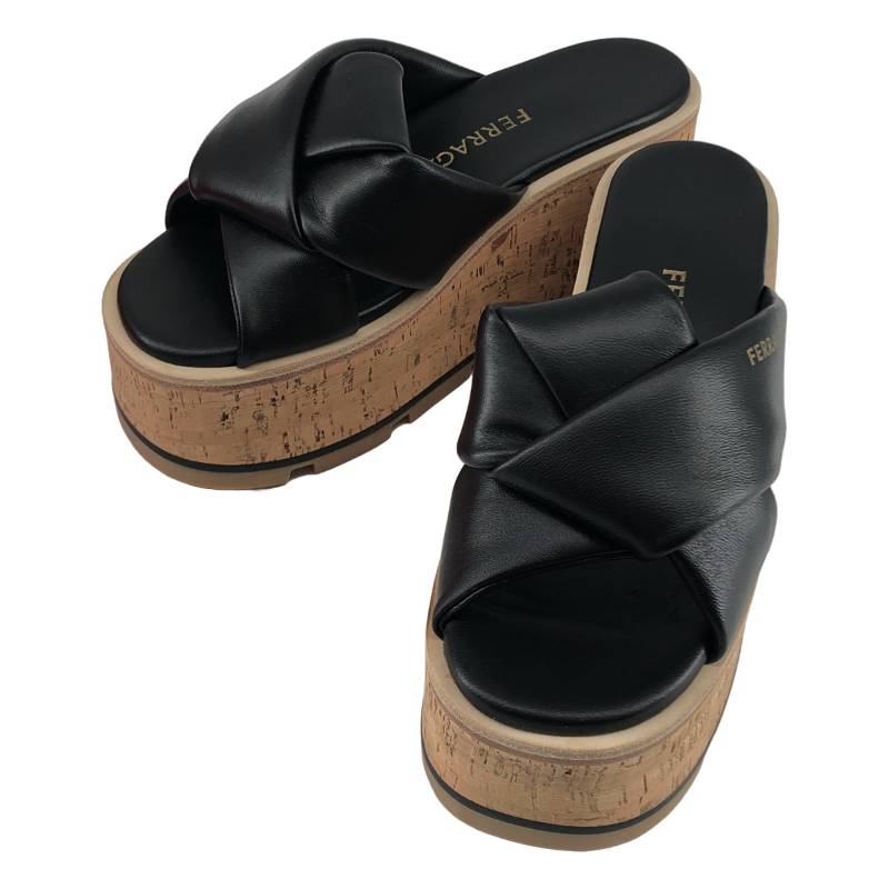  FERRAGAMO / フェラガモ | 2024SS | ENGRACIA / レザー ロゴ プラットフォーム サンダル | 4 | ブラック/ベージュ | レディース