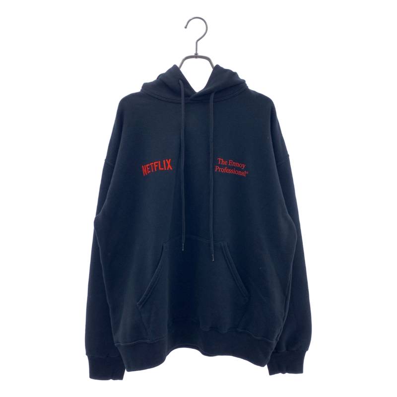 The Ennoy Professional / ザエンノイプロフェッショナル | × Netflix Hoodie / ロゴ スウェット フーディ | L | ブラック | メンズ商品詳細情報ブランドThe Ennoy Professional / ザエンノイプロフェッショナル商品名× Netflix Hoodie / ロゴ スウェット フーディ品番AW23BRENCT02NTLカラーブラック表記サイズL平置き実寸(cm)肩幅:58身幅:59着丈:65袖丈:56採寸値の計測方法について状態状態評価について注意事項免責事項などをご案内しています。詳しくは こちら をご覧ください。KLD USED CLOTHING 楽天市場店で扱う商品について当店の取扱商品は全て中古品、新品であっても一度人の手に渡ったものとなります。 お客様に安心してご利用いただけるよう、下記のような対応を実施したうえでお届けしています。専用機械で毛玉の除去を実施しています。出品前、お届け前に細かなホコリを除去しています。必要に応じてメンテナンス・クリーニングを実施しています。※ 商品の風合いを大切にするため、上記対応を実施しない場合がございます。 ※ あくまでも中古品となります。着用に際する使用感がある場合がございます。詳細は商品説明欄をご参照いただき、ご不明点はお気軽にご質問ください。発送等について商品は当店提携倉庫にて365日24時間、温度湿度を管理し、保管しています。 提携倉庫にて検品・包装の上お客様の元へお届けします。 発送は入金確認後、土、日、祝を除く3営業日以内におこないます。日にち指定はご入金日から5日目以降7日以内に限りお受けいたします。 できるだけ早くお届けできるよう、最善を尽くしますが発送にお時間をいただく場合がございます。商品は提携倉庫にて保管しているため、質問の回答にお時間をいただく場合がございます。 領収書の発行は承っておりません。楽天市場の購入履歴から領収書発行機能をご利用ください。出品物、付属品は特筆のない限り画像掲載のものが全てです（ハンガー等の撮影小物は除く）。 パンツの裾上げ、袖や着丈の詰めの有無については、判断が難しい場合がございます。実寸地をご参照いただき、ご不明点はお気軽にご質問ください。 色の記載には主観が介入します。 また、何色と明確にお答えするのが難しい事もございますので、写真よりご判断ください。買取サービスのご案内買取店に洋服を持ち込み、長く待ったにも関わらず査定金額が安い、価値を評価してくれていない... そのように残念な思いをされたことはありませんか？当店では一点一点、コメントを付して査定をさせて頂いています。 お値段の付いたもの、残念ながらご希望に添えなかったものもあるかもしれませんが、すべて理由を添えて査定結果を提示しています。また、当店はネット販売に特化、少人数で運営しているため、他社様より利益率を低く設定することで、高価買取を実現しています。 お買取りは全国どこからでも、宅配にて承っています。もちろん、ご満足いただけない場合には送料無料にて返送いたします。 詳細は お買取りのご案内をご覧ください。 ぜひ一度当店のお買取をお試しください。