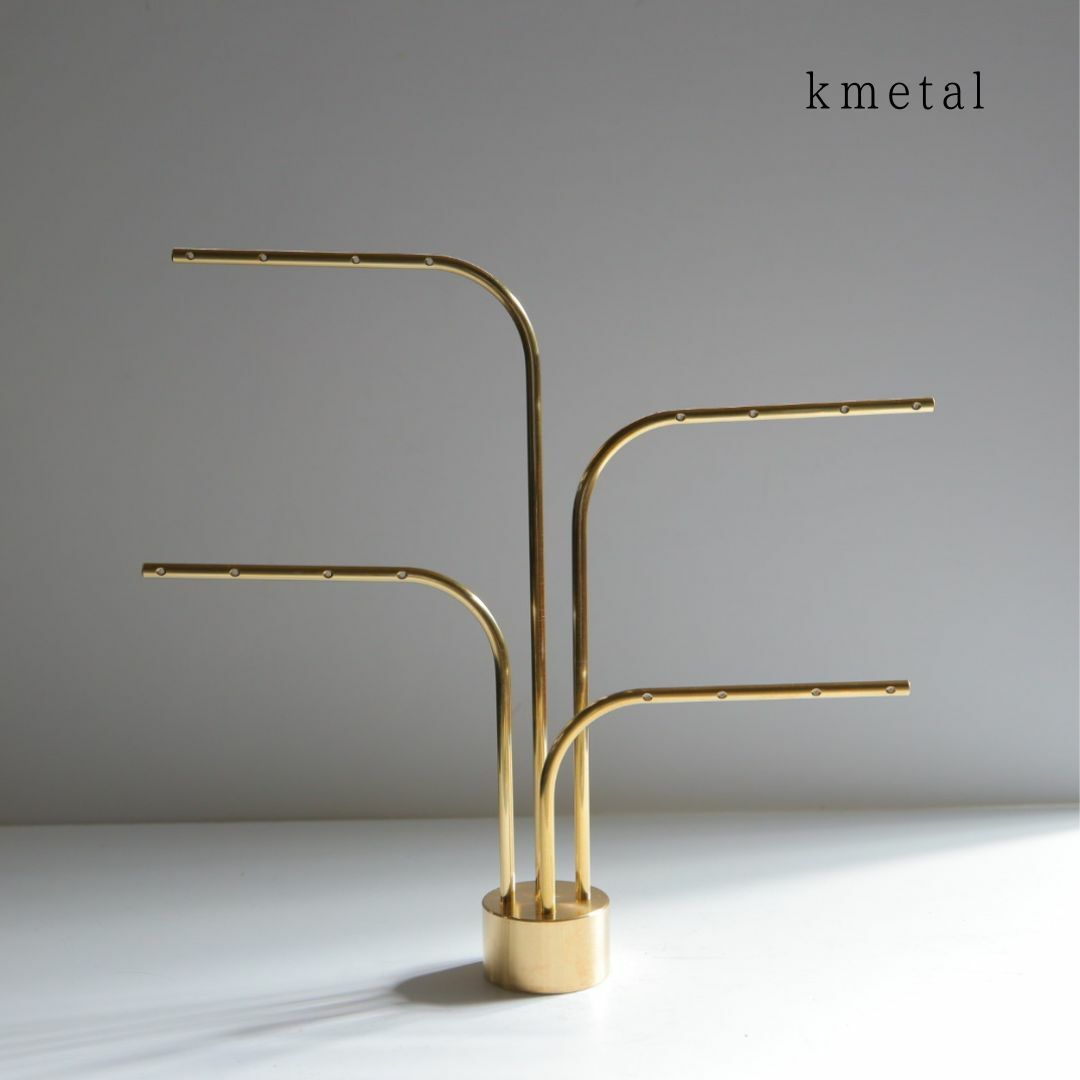 ピアススタンド アクセサリースタンド ディスプレイ シンプル 真鍮 回転 ケース 収納 ボックス トレイ ゴールド おしゃれ かわいい 少量 プレゼント ギフト...