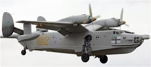 モデルズビット 1/72 ウクライナ海軍航空隊 ベリエフ Be-12 チャイカ 飛行艇 プラモデル MVT72012