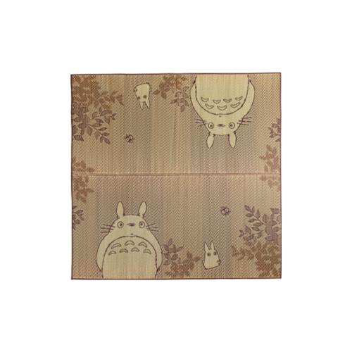 仕様 : 抗菌防臭・青森ヒバ加工 柄 : となりのトトロ柄 裏面 : ウレタン サイズ : 176×176cm