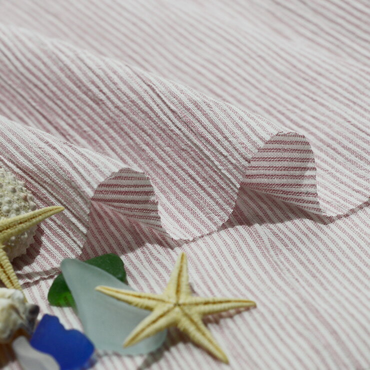 【アウトレット商品 ストライプ柄/オールドピンク 90cmカット済】クレープ生地 綿100％ 強撚糸でシボをだした涼しい生地 夏におすすめ 幅130cm シャリ感やや有 透け感やや有 通気性がよく肌にまとわりつかない 先染め 布帛(ce-2325)