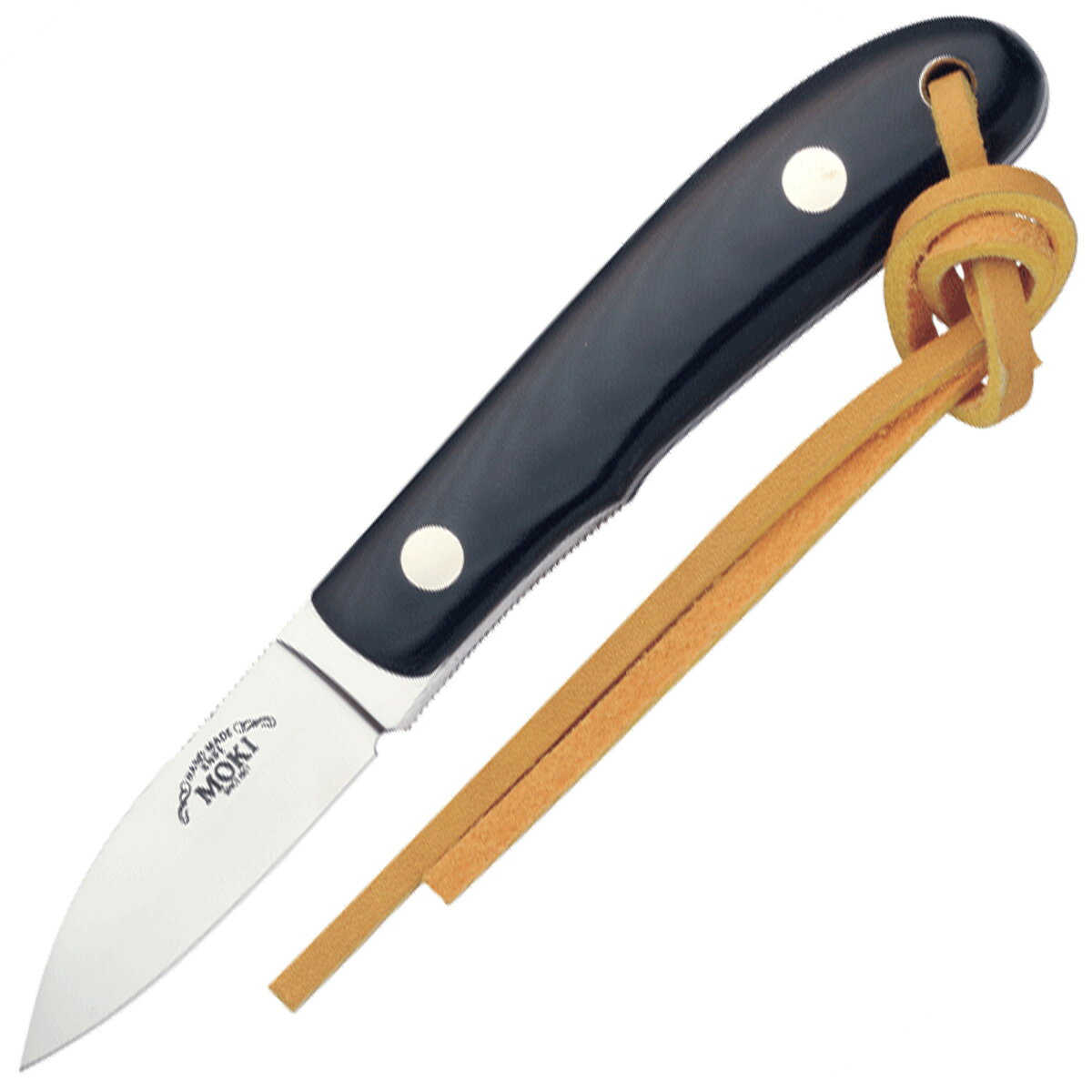 ■MOKI KNIFE【モキ ナイフ】■ バンフ 【ショート】 【VG-10】【マイカルタ】ナイフ MK-1120 ■新品■ フィッシングやキャンプ等のアウトドアフィールドで幅広く活躍するナイフ 「モキナイフ バンフ」シリーズ ●VG-10ブレード 　　切れ味抜群の細くすらりと伸びたブレード ●フルタング 　　頑丈なフルタング構造 ●ブラックリネンマイカルタ ハンドル 　　レザーのランヤード付属しシースからのナイフ取り出しもラクラクです ●レザーベルトシース付属 　　しっかりとした作りのレザーベルトシースが付属します Made in JAPAN 「モキナイフ バンフ」シリーズ 癖のナイフスタイルで末永く使用できるGOODナイフです おすすめ！！ モキのナイフは箱出しで産毛が切れる最高の切れ味 丁寧な仕事で知られるモキ　オススメです！ 最初の1本目としても最適！ Made in JAPAN ジャパンメイドの逸品 ■商品■MK-1120■新品■ ■ブレード：約5.2cm（約3mm） ■全長：約15.6cm ■ブレードマテリアル：VG-10 ■ハンドルマテリアル：Black Linen micarta ■シースマテリアル：Leather Made in Japan ■MOKI KNIFE【モキ ナイフ】■ バンフ 【ショート】 【VG-10】【マイカルタ】ナイフ MK-1120 ■新品■ ■MOKI KNIFE【モキ ナイフ】■ 1907年創業の岐阜県関市の老舗メーカー。1980年代に現会長　桜井茂貴氏のなにちなみ「モキ　ナイフ」に変更。カーショー、ベレッタなど海外の一流ブランドのOEM製作でしられ、その精密で精巧なハンドメイドは世界でも評価が高い。日本で一番のマスプロメーカで最も自信を持ってオススメできる最高のメーカーだ！ ■ ご購入前の注意点 ・製造時、輸送に伴う擦り傷、箱の凹み等ある場合がございます事、ご了承下さい。 ・写真、動画はサンプルとなります。 ・モニターの発色により実際と異なる場合があります。 【重要】この商品は当店実店舗でも販売しております。在庫数の更新は随時行っておりますが、お買い上げいただいた商品が、品切れになってしまうこともございます。 その場合、お客様には必ず連絡をさせていただきます。万が一入荷予定がない場合は、キャンセルさせていただく場合もございますことをあらかじめご了承ください。