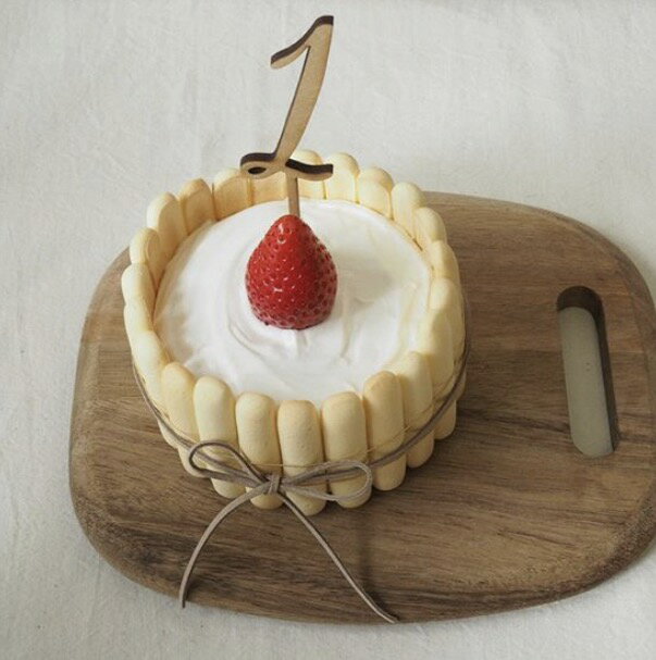 KNOP【木製ケーキトッパー1】数字1ヶ月1歳one誕生日バースデー結婚式ウェディングブライダルウエディングケーキデコレーションウェルカムスペースお祝いガーランド記念写真テーブルナンバーおしゃれナチュラルフラワーピック