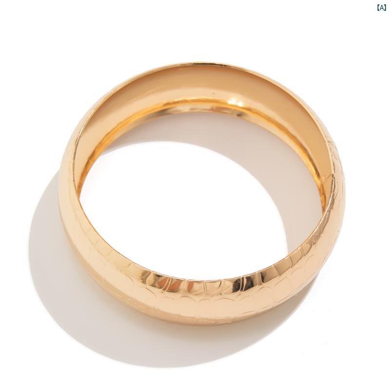 レディース　ファッション　バングル チャームブレスレット アンクレット ミサンガ ワイド ヘビ パターン メタル ブレスレット 夏 ファッション 写真 マッチング