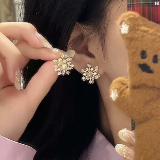 レディース アクセサリー 上品 かわいい 綺麗 付けすい シンプル 回転可能 ジルコン パール スノーフレーク イヤリング ハイエンド 汎用性 通勤 秋冬 レディース アクセサリー 上品 かわいい 綺麗 付けすい シンプル 回転可能 ジルコン パール スノーフレーク イヤリング ハイエンド 汎用性 通勤 秋冬
