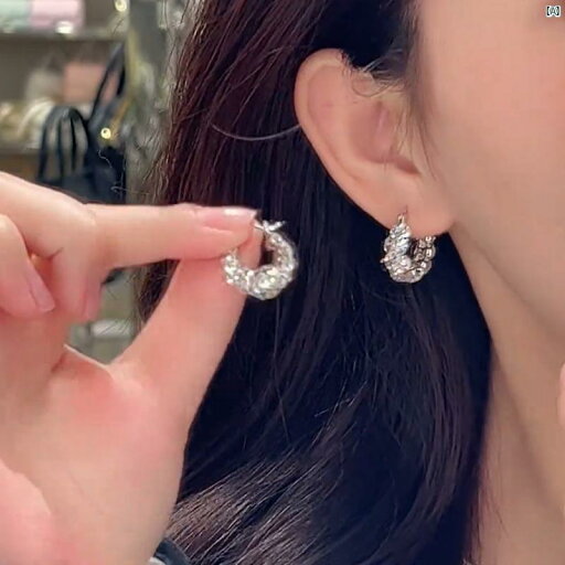レディース アクセサリー 上品 かわいい 綺麗 付けすい シンプル フル ジルコン フープイヤリング ハイエンド イヤリング レディース スーパー フラッシュ レディース アクセサリー 上品 かわいい 綺麗 付けすい シンプル フル ジルコン フープイヤリング ハイエンド イヤリング レディース スーパー フラッシュ