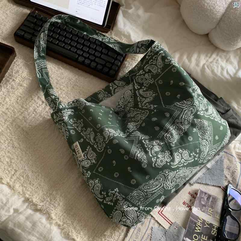 韓国　韓国雑貨　インテリア　小物 韓国お 姉さん 持つ 花柄 バッグ 春夏 ぴったり エスニック 柄 軽量 ショルダーバッグ す