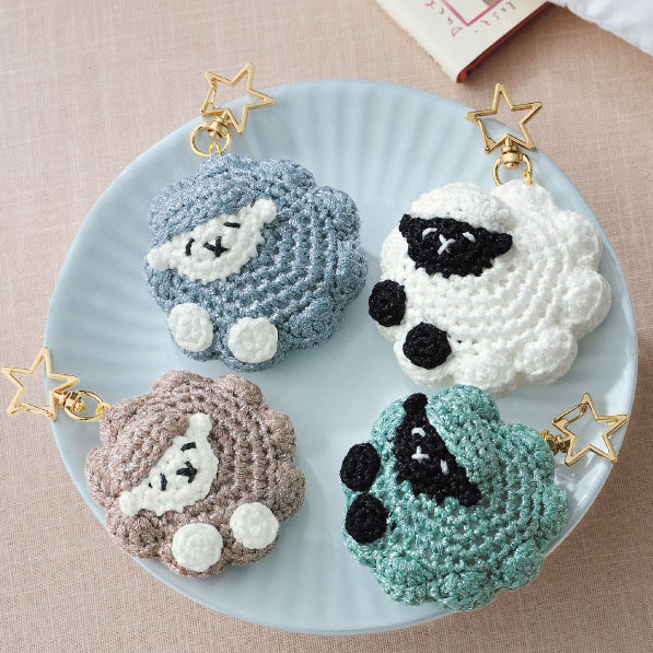 パナミ（Panami）　Mignon（ミニョン）で作る すやすやひつじチャーム 編み物キット