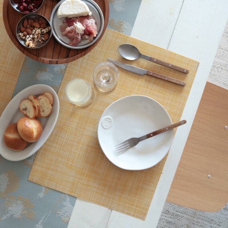 フルロン プレイスマットL(ランチョンマット 布 おしゃれ かわいい 北欧 シンプル ナチュラル ランチマット 洗える キッチン マット テーブルウェア 和食 洋食 一人暮らし 来客用 お揃い プチギフト おすすめ)