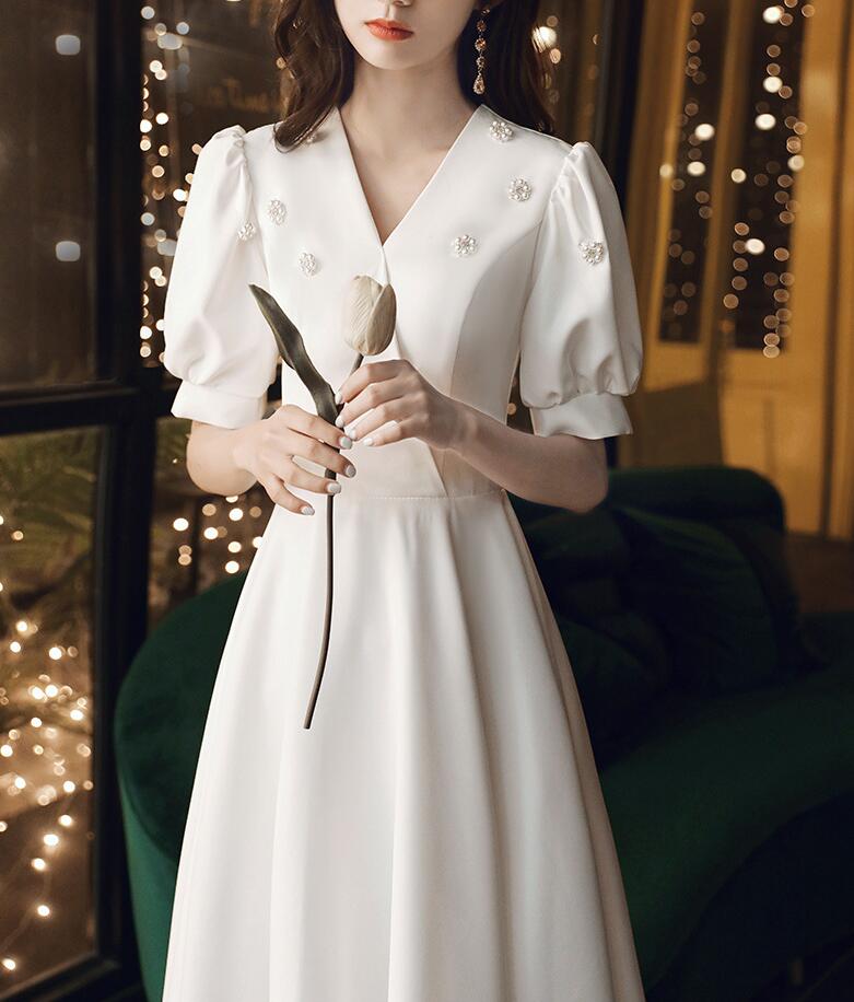 ホワイトドレス レディースミニドレス 半袖 Vネック パーティードレス フォーマル ウェディングドレス 花嫁ドレス 演奏会 音楽会 舞踏会 舞台衣装 海外挙式 披露宴 エレガント シンプル 後撮り 前撮り お呼ばれ 結婚式 パーティー 二次会ドレス