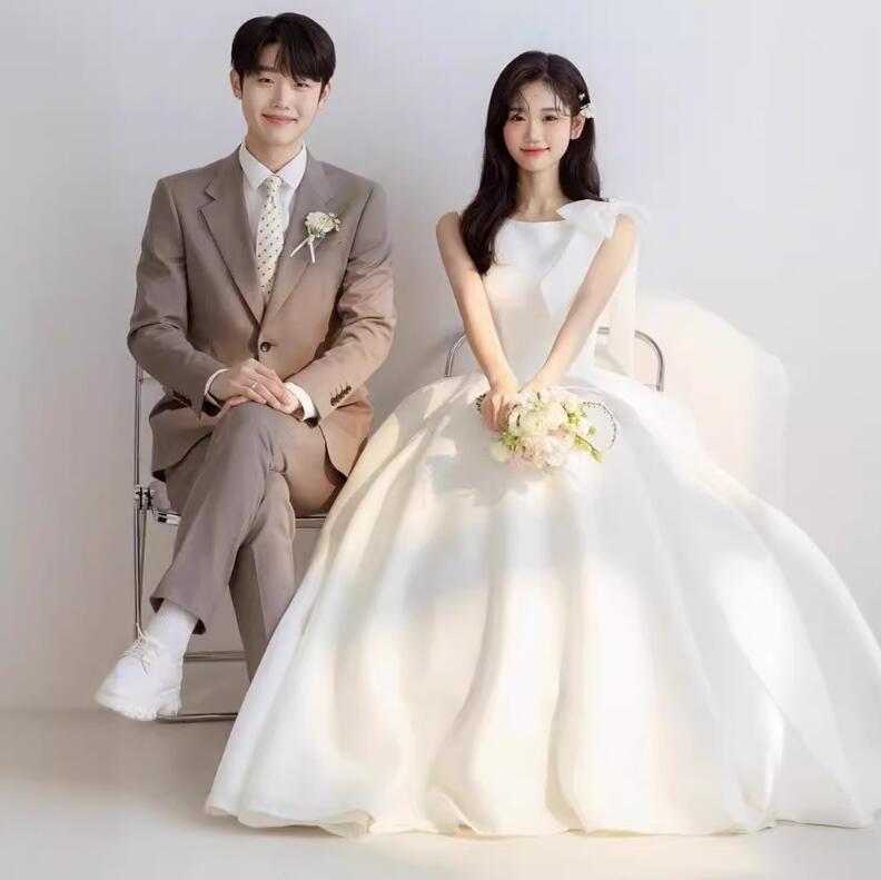 ウェディングドレス 花嫁ドレス ホワイトドレス ロングドレス フレアドレス プリンセスライン フォーマルドレス シンプル パーティードレス 細見え エレガント ブライダル 演奏会 音楽会 海外挙式 二次会 披露宴 後撮り 前撮り お呼ばれ 結婚式