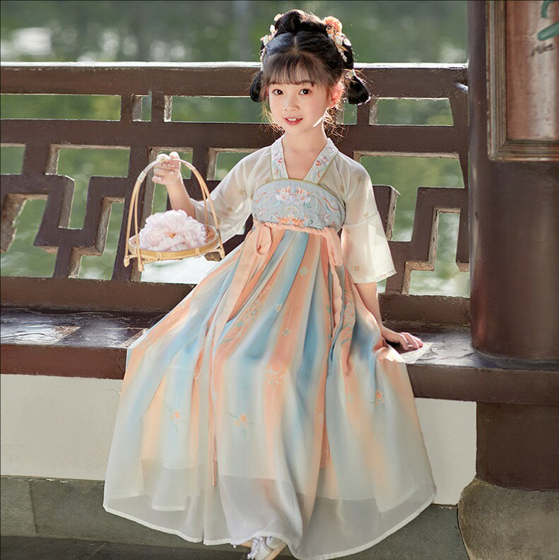 キッズ漢服 中華古代服 子供唐装 子供漢服衣装 刺繍柄 女の子 舞台衣装 ステージ衣装 団体服 中華服 グラデーション チャイナ服 中華風 民族風 華流衣装 イベント 仮装 コスチューム 写真撮影 伝統楽器演奏会 二胡古筝 華やか 合唱団 長袖 半袖