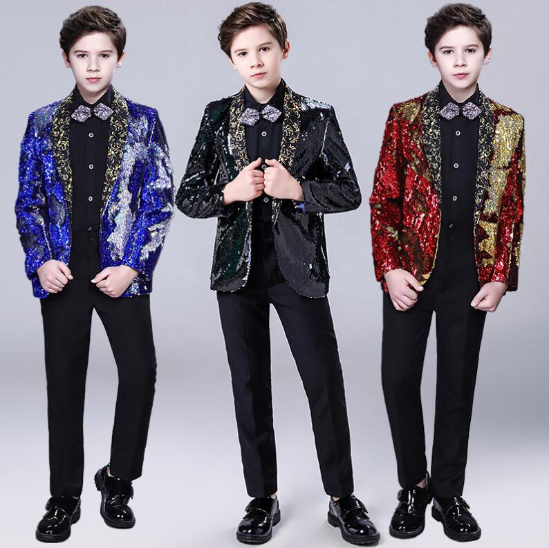 子供用舞台スーツ スパンコールジャケット 男の子紳士服 子供服 キッズ礼服 子供フォーマルスーツセット キラキラ 子どもタキシード テーラードジャケット フォーマルセット 舞台衣装 学園祭 イベント 演奏会 発表会 結婚式 卒園式 七五三 3色