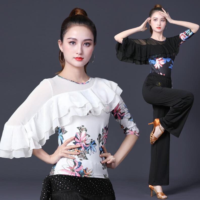 Rakuten - ダンスTシャツ ラテンダンストップス 花柄 フリル レディースダンスウェア ダンス練習着 密着Tシャツ 五分袖 クルーネック ダンス稽古 レッスン着 細見え 練習着 社交ダンス ラテンダンス モダンダンス 新体操 バレエダンス ダンス競技 2色