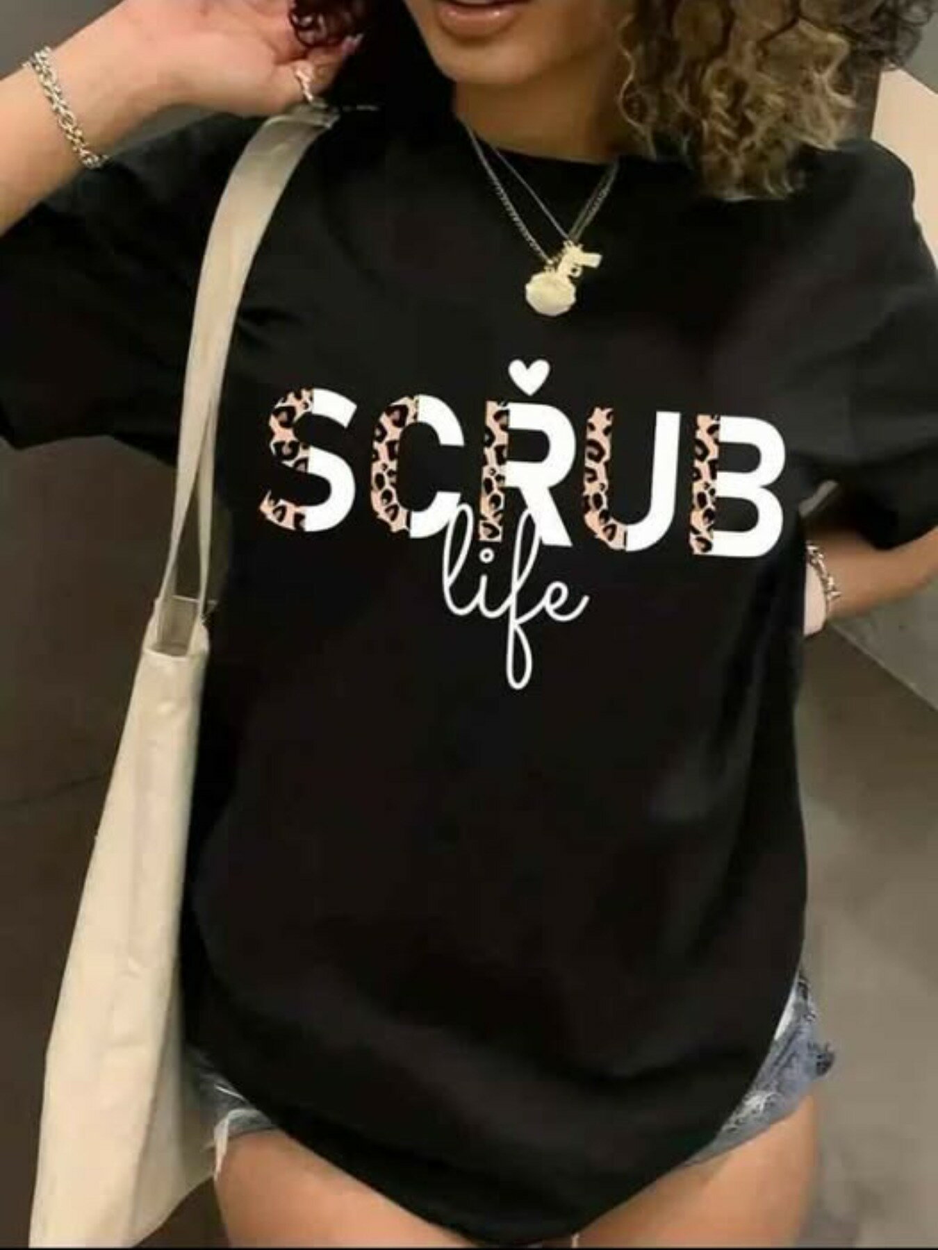 Rakuten - 新作 レディース カジュアルファッション ラウンドネック 半袖Tシャツ ヒョウ柄「SCRUB Life」テーマ グラフィックプリント ソフトで通気性の良い生地 夏用プルオーバートップ 家でのくつろぎやお出かけに最適 レディース グラフィックレタープリントTシャツアパレル
