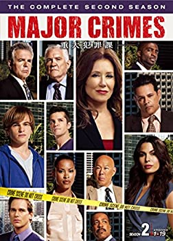 【中古】(非常に良い)MAJOR CRIMES ~重大犯罪課 〈セカンド・シーズン〉 コンプリート・ボックス (10枚組) [DVD]【メーカー名】ワーナー・ブラザース・ホームエンターテイメント【メーカー型番】【ブランド名】ワーナーホームビデオ【商品説明】MAJOR CRIMES ~重大犯罪課 〈セカンド・シーズン〉 コンプリート・ボックス (10枚組) [DVD]当店では初期不良に限り、商品到着から7日間は返品を 受付けております。お問い合わせ・メールにて不具合詳細をご連絡ください。【重要】商品によって返品先倉庫が異なります。返送先ご連絡まで必ずお待ちください。連絡を待たず会社住所等へ送られた場合は返送費用ご負担となります。予めご了承ください。他モールとの併売品の為、完売の際はキャンセルご連絡させて頂きます。中古品の商品タイトルに「限定」「初回」「保証」「DLコード」などの表記がありましても、特典・付属品・帯・保証等は付いておりません。電子辞書、コンパクトオーディオプレーヤー等のイヤホンは写真にありましても衛生上、基本お付けしておりません。※未使用品は除く品名に【import】【輸入】【北米】【海外】等の国内商品でないと把握できる表記商品について国内のDVDプレイヤー、ゲーム機で稼働しない場合がございます。予めご了承の上、購入ください。掲載と付属品が異なる場合は確認のご連絡をさせて頂きます。ご注文からお届けまで1、ご注文⇒ご注文は24時間受け付けております。2、注文確認⇒ご注文後、当店から注文確認メールを送信します。3、お届けまで3〜10営業日程度とお考えください。4、入金確認⇒前払い決済をご選択の場合、ご入金確認後、配送手配を致します。5、出荷⇒配送準備が整い次第、出荷致します。配送業者、追跡番号等の詳細をメール送信致します。6、到着⇒出荷後、1〜3日後に商品が到着します。　※離島、北海道、九州、沖縄は遅れる場合がございます。予めご了承下さい。お電話でのお問合せは少人数で運営の為受け付けておりませんので、お問い合わせ・メールにてお願い致します。営業時間　月〜金　11:00〜17:00★お客様都合によるご注文後のキャンセル・返品はお受けしておりませんのでご了承ください。