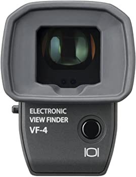 【中古】OLYMPUS 電子ビューファインダー マイクロフォーサーズ用 VF-4【メーカー名】【メーカー型番】【ブランド名】【商品説明】OLYMPUS 電子ビューファインダー マイクロフォーサーズ用 VF-4フルサイズ一眼レフ機並みの1.48倍※のファインダー倍率、高精細236万ドット高解像度液晶、視野率100%の電子ビューファインダーです。表示タイムラグは約0.032秒と高速レスポンスを実現。可動式チルト機構やアイセンサー、シューロック機構などを搭載することで、より快適なファインダー撮影を提供します。 ※35mm判換算0.74倍 ご注意（免責）＞必ずお読みください 本製品に関する初期不良の確認、仕様の説明などは、オリンパスカスタマーサポートセンター まで直接お問い合わせ下さい。当店では初期不良に限り、商品到着から7日間は返品を 受付けております。他モールとの併売品の為、完売の際はご連絡致しますのでご了承ください。中古品の商品タイトルに「限定」「初回」「保証」「DLコード」などの表記がありましても、特典・付属品・保証等は付いておりません。品名に【import】【輸入】【北米】【海外】等の国内商品でないと把握できる表記商品について国内のDVDプレイヤー、ゲーム機で稼働しない場合がございます。予めご了承の上、購入ください。掲載と付属品が異なる場合は確認のご連絡をさせていただきます。ご注文からお届けまで1、ご注文⇒ご注文は24時間受け付けております。2、注文確認⇒ご注文後、当店から注文確認メールを送信します。3、お届けまで3〜10営業日程度とお考えください。4、入金確認⇒前払い決済をご選択の場合、ご入金確認後、配送手配を致します。5、出荷⇒配送準備が整い次第、出荷致します。配送業者、追跡番号等の詳細をメール送信致します。6、到着⇒出荷後、1〜3日後に商品が到着します。　※離島、北海道、九州、沖縄は遅れる場合がございます。予めご了承下さい。お電話でのお問合せは少人数で運営の為受け付けておりませんので、メールにてお問合せお願い致します。営業時間　月〜金　11:00〜17:00お客様都合によるご注文後のキャンセル・返品はお受けしておりませんのでご了承ください。ご来店ありがとうございます。当店では良品中古を多数揃えております。お電話でのお問合せは少人数で運営の為受け付けておりませんので、お問い合わせ・メールにてお願い致します。