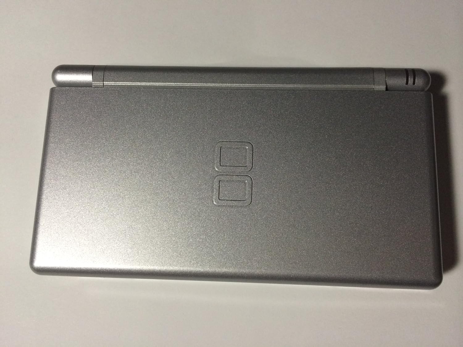 【中古】(未使用 未開封品)ニンテンドーDS Lite グロス シルバー