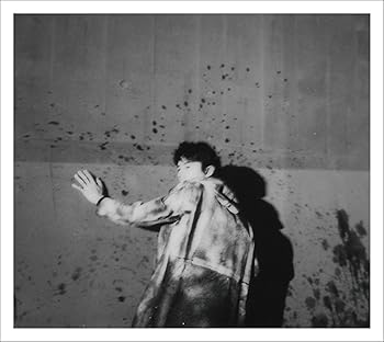 【中古】(未使用・未開封品)AKIRA (初回限定LIVE映像「KICK-OFF STUDIO LIVE『序』」盤)【初回プレス仕様】(CD+Blu-ray)(特典:ナシ) [CD] 福山雅治