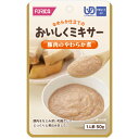 【おいしくミキサー 豚肉のやわらか煮の商品説明】加齢とともに「かむ力」や「飲み込む力」が弱まったご高齢の方から、歯の治療などで食事が不自由な一般の方にも食べやすい食品の名称を「ユニバーサルデザインフード」とし、豚肉のやわらか煮は噛まなくてよい＜区分4＞に位置します。豚肉をじっくり煮込んで和風の味付に仕上げ食べ易いようになめらかなクリーム状にミキシングしました。■規格・入数 50g × 12■分類その他調理品 ■機能 ミキサー食■用途 おかず■アレルゲン 小麦、大豆、豚肉■成分値 栄養成分基準：製品50gあたり エネルギー(kcal) 87 たんぱく質(g) 4.9 脂質(g) 6.1 糖質(g) 3 食物繊維(g) Tr 水分(g) 35.3 灰分(g) 0.7 ナトリウム(mg) 212 カルシウム(mg) 3 鉄(mg) 0.5 食塩相当量(g) 0.5 カリウム(mg) - マグネシウム(mg) - リン(mg) - 亜鉛(mg) - 銅(mg) - マンガン(mg) - レチノール当量(μg) - ビタミンD(μg) - ビタミンE(mg) - ビタミンK(μg) - ビタミンB1(mg) - ビタミンB2(mg) - ナイアシン(mg) - ビタミンB6(mg) - ビタミンB12(μg) - 葉酸(μg) - パントテン酸(mg) - ビタミンC(mg) - ※ここに掲載されている栄養成分はあくまでも参考値です。 　　登録ミス等の可能性もございますので、正確な値については成分表をお取り寄せください。■治療用食材（メディカルフーズ）とは特別用途食品、特別保険用食品、病院向けの食品それらを含めた食品の総称で、医療機関や介護施設で使用されている栄養食品です。治療食や介護食と呼ばれる事もあります。特別用途食品とは、病者用、高齢者用など、特別な用途に適する旨の表示を厚生労働大臣が許可した食品です。病者、高齢者等の健康の保持もしくは回復の用に供することが適当な旨を医学的、栄養学的表現で記載し、かつ用途を限定したものです。米国においては、Medical Foods（以下、MF）といい、「経腸的に摂取または投与されるように処方され、科学的に明らかにされた原則に基づき、栄養状態の改善の必要性があることが、医学的評価により立証された疾患や病状に対して、特別な栄養管理を行うための食品」と定義、確立されており、濃厚流動食品も含まれています。病者の栄養管理に関する効果の標榜も可能で、販売方法についても特に規制はなく、スーパー等の食品量販店においても購入可能となっています。以前は病院の調理室でミキサーや裏ごし器などを用いて調理、調合されていましたが、労働力や衛生面など多くの問題がありました。現在は、企業の優れた技術により、衛生的で自然の食品を用いた経口、経管用「濃厚流動食」缶詰になり、レトルトパックなどとして市販されています。※冷凍食品扱いのものは【飛脚クール便でお届けします】広告文責及び商品問い合わせ先 広告文責：株式会社ドラッグピュア作成：201111W神戸市北区鈴蘭台北町1丁目1-11-103TEL:0120-093-849製造・販売元：ホリカフーズ株式会社〒949−7492　新潟県魚沼市堀之内286番地TEL　025−794−2211（代表）■ 関連商品■ホリカフーズ