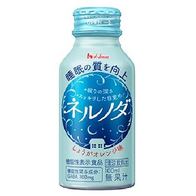 ■製品特徴ネルノダには、機能性関与成分GABAを100mg配合しています。その他成分として、ヒハツ抽出物15mgとショウガ抽出物4mgの2種のスパイス抽出物を配合しています。(注：機能性関与成分ではありません）飲みやすいしょうがオレンジ味(無果汁)です。■内容量100ml×30本■原材料糖類(果糖ぶどう糖液糖(国内製造)、果糖)、デキストリン、GABA、ヒハツエキスパウダー、ショウガエキスパウダー／酸味料、酸化防止剤(V.C、カテキン)、香料、クチナシ色素、甘味料(アセスルファムK、アスパルテーム・L−フェニルアラニン化合物)、増粘剤（キサンタンガム)、V.B6、V.B2、乳化剤、V.B12■栄養成分表示1本(100mL)当たりエネルギー 15kcal脂質 0g食塩相当量 0.024gビタミンB6 6.0mgたんぱく質 0g炭水化物 3.7gビタミンB2 3.0mgビタミンB12 2.4〜8.0μg■賞味期限製造後13ヶ月■保存方法直射日光を避けて、常温で保存してください。■注意事項■摂取の方法：就寝前にそのままお飲みください。■一日摂取目安量：1本(100ml)■摂取上の注意：本品は、多量摂取により疾病が治癒したり、より健康が増進するものではありません。一日摂取目安量を守ってください。降圧薬を服用している方は医師、薬剤師に相談してください。■本品は、疾病に罹患している者、未成年者、妊産婦(妊娠を計画している者を含む。)及び授乳婦を対象に開発された食品ではありません。■疾病に罹患している場合は医師に、医薬品を服用している場合は医師、薬剤師に相談してください。■体調に異変を感じた際は、速やかに摂取を中止し、医師に相談してください。■開栓後はすぐにお飲みください。■衣服などにつきますとシミになりますので、ご注意ください。■加熱、冷凍、容器への衝撃によって、容器が破損することがあります。【お問い合わせ先】こちらの商品につきましての質問や相談は、当店(ドラッグピュア）または下記へお願いします。ハウスウェルネスフーズ株式会社〒664-0011　兵庫県伊丹市鋳物師3丁目20番地電話：0120-80-9924受付時間：平日10：00〜16：00広告文責：株式会社ドラッグピュア作成：202103AY神戸市北区鈴蘭台北町1丁目1-11-103TEL:0120-093-849製造販売：ハウスウェルネスフーズ株式会社区分：機能性表示食品・日本製文責：登録販売者 松田誠司■ 関連商品ネルノダ関連商品ハウスウェルネスフーズ株式会社お取り扱い商品