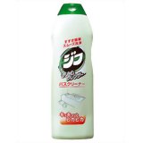 【商品説明】・浴槽の黒ずみ・湯あかにお使いいただけるおふろ用洗剤です。・すすぎ簡単、スムーズ洗浄。・なめらかクリームで、バスタブもキュッキュッとピカピカ。【用途】●使えるもの(浴室)・浴そう、ふた・浴室の床・壁・すのこ・いす・洗面器等・ゴムパッキン、シャワーホース・ステンレス・ホーロー・タイル・目地・ゴム製のもの(その他)・蛇口、洗面台、陶磁器●注意して使うもの・銅・アルミ等の柔らかい金属、木製の浴室用品、プラスチック、フッ素、樹脂加工面、石材、人工大理石等はキズついたり光沢がなくなることがあるので目立たないところで試すか、メーカーの取扱説明書を参照する。●使えないもの・塗装面、金銀等の貴金属製品 【使用方法】・汚れに直接かけるか、しっかりしぼった柔らかいスポンジ・布につけやさしくこする・使用後は必ず水で洗い流す・タイルの目地にはブラシの使用も可 【使用上の注意】・用途外に使わない・子供の手の届くところに置かない・長時間あるいは荒れ性の人が使う時は炊事用手袋を使う・研磨剤入りスポンジ、金属やナイロンのかたいタワシは、キズがつくので使わない 【応急処置】・目に入った時はこすらず水で洗い流す。・異物感が残る時はすぐに眼科医へ相談する・飲み込んだ時は水を飲ませる等処置をする。 【液性】・弱アルカリ性 【成分】・けんま剤(20%)、界面活性剤(9%直鎖アルキルベンゼンスルホン酸塩)、泡調整剤、分散剤 【お問い合わせ先】こちらの商品につきましての質問や相談につきましては、当店（ドラッグピュア）または下記へお願いします。ユニリーバ・ジャパン株式会社「お客様相談室」電　　話：0120-110-747受付時間：9：00〜17：00(土、日、祝日を除く)広告文責：株式会社ドラッグピュア作者：201006MS神戸市北区鈴蘭台北町1丁目1-11-103TEL:0120-093-849製造販売者：ユニリーバ・ジャパン〒153-8578　東京都目黒区上目黒2-1-1中目黒GTタワー区分：日用品■ 関連商品ユニリーバお取り扱い商品ジフ シリーズドメスト シリーズ