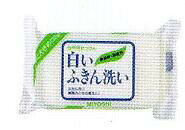 内容量【135g×1個】【製品特徴】■食用グレードの天然油脂を使用していますので手肌にやさしく安心して使えます。■布巾についた汚れを固型石けんの力でしっかり落とします。■無香料なので食器への匂い移りも気になりません。【成分】・純石けん分(98%脂肪酸ナトリウム)【ご注意】・無添加せっけんのため、日にちがたつと色が変わりますが使用上問題ありません。・開封後はお早めにお使いください。・お肌に異常がある場合、お肌に合わない時はご使用をおやめ下さい。広告文責：株式会社ドラッグピュアNM神戸市北区鈴蘭台北町1丁目1-11-103TEL:0120-093-849製造元：ミヨシ石鹸株式会社区分：日用品・日本製