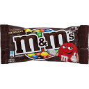 ■M&M'S ミルクチョコレート シングル(40g)×12個セット ※パッケージのデザイン等、予告なく変更する場合があります。 【商品説明】 ・シュガーコーティングされた、カラフルなミルクチョコレート 【原材料】 砂糖、カカオマス、脱脂粉乳、乳糖、ココアバター、植物油脂、乳脂肪、でん粉、水あめ、食塩、デキストリン、安定剤(アカシアガム)、乳化剤(大豆由来)、着色料(酸化チタン、黄5、赤40、黄4、青1)、香料、光沢剤、重曹 【栄養成分】 (40gあたり) エネルギー(kcaL)・・・191 たんぱく質(g)・・・1.9 脂質(g)・・・7.6 炭水化物(g)・・・27.8 ナトリウム(mg)・・・31 【アレルギー物質】 乳・大豆 【保存方法】 ・直射日光・高温・多湿をさけて保存してください。 【注意事項】 ・ピーナッツを含む製品と製造設備を共有しています。 【お問い合わせ先】 こちらの商品につきましての質問や相談につきましては、当店（ドラッグピュア）または下記へお願いします。 マースジャパンリミテッド　お客様相談室 電話：0800-800-5874 広告文責：株式会社ドラッグピュア 作成：201901ok 神戸市北区鈴蘭台北町1丁目1-11-103 TEL:0120-093-849 製造販売：マースジャパンリミテッド 区分：食品・中国製 ■ 関連商品 マースジャパン　お取扱い商品 スニッカーズ シリーズ M&M'Sシリーズ