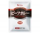 【商品説明】・香り高いカレーパウダーやチャツネ、トマトペーストを使ったソースに柔らかい牛肉が入った、中辛のビーフカレーです。【原材料名】・牛肉、牛脂豚脂混合油、小麦粉、砂糖、ウスターソース、香辛料、カレーパウダー、トマトペースト、でんぷん、食塩、チャツネ、全粉乳、酵母エキス、チキンエキス、ポークエキス、調味料(アミノ酸等)、カラメル色素、酸味料、香辛料抽出物、香料(原材料の一部に大豆、りんごを含む)【賞味期限】・2年【お問い合わせ先】こちらの商品につきましての質問や相談につきましては、当店（ドラッグピュア）または下記へお願いします。ハウス食品お客様相談センターTEL:0120-50-1231受付時間　平日の9時〜17時広告文責：株式会社ドラッグピュアms神戸市北区鈴蘭台北町1丁目1-11-103TEL:0120-093-849製造販売者：ハウス食品株式会社区分：食品
