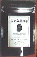 『まめな黒豆茶 2g×10パック』×18個セット商品コード：4963074002157※画像はイメージとなりますので、実際の商品とは異なる場合がございます★厳選された兵庫県産黒大豆を100％使用し、黒大豆の香りが引き立つよう独自の焙煎方法でじっくりと煎り上げました。便利なチャック付アルミ袋でご提供するワンカップ用こだわりの黒豆茶です★こだわりポイント●手作り：焙煎職人が手間暇かけて、黒大豆の香りが引き立つよう、じっくり焙煎しました。●便利：遮光性があり、保存に便利なチャック付アルミスタンド袋入りです。●簡単：香ばしくまろやかな黒豆茶を、お手軽にお楽しみいただけます。●よく出る：抽出性のよい、不織布のテトラパックを採用。後始末も簡単です。●安心：兵庫県産黒大豆だけを100％使用しています。◆賞味期限：製造日より1年 【お問い合わせ先】広告文責：株式会社ドラッグピュア作成：201406KY神戸市北区鈴蘭台北町1丁目1-11-103TEL:0120-093-849販売元：株式会社寺尾製粉所TEL:079-285-1575区分：食品 ■ 関連商品 株式会社寺尾製粉所 お取り扱い商品黒豆茶 関連商品健康茶 関連商品